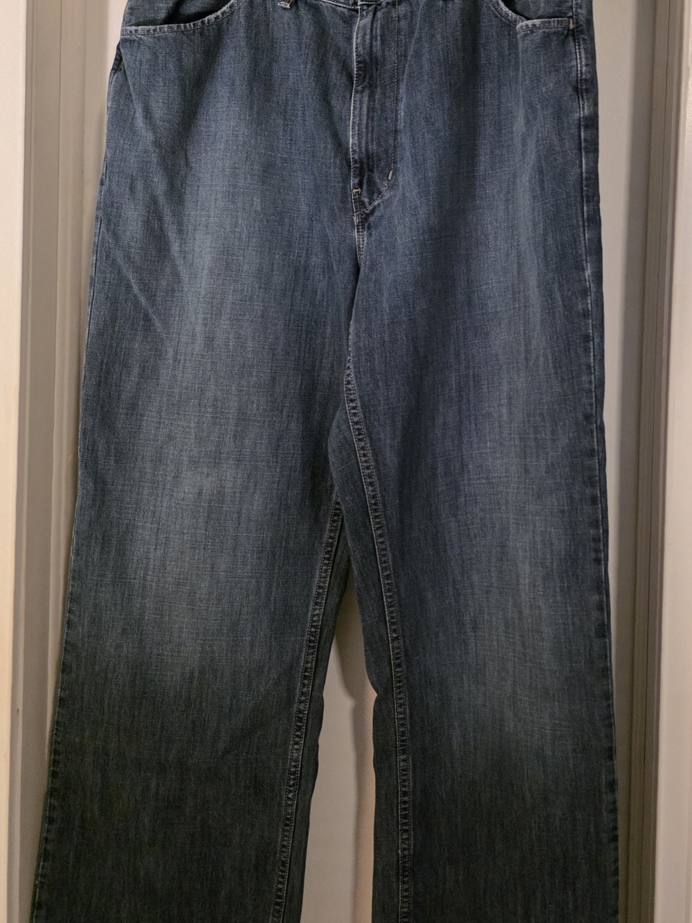 American Eagle Outfitters Relaxed Straight Jeans - Blue